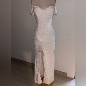 Elegant White sequined Off-Shoulder Dress size XS